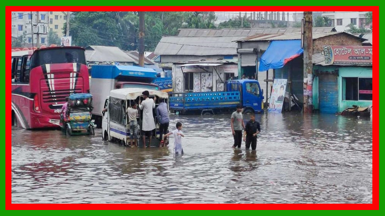 আশুলিয়ার জামগড়া সড়কে বৃষ্টি নামলেই হাঁটু পানি : চরম ভোগান্তিতে এলাকাবাসী