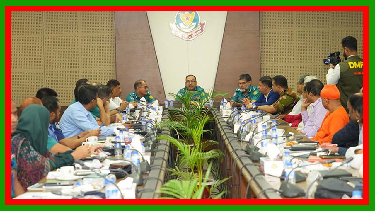 এ বছর উৎসবমুখর পরিবেশে শারদীয় দুর্গাপূজা অনুষ্ঠিত হবে : ডিএমপি কমিশনার শেখ মো. সাজ্জাত আলী
