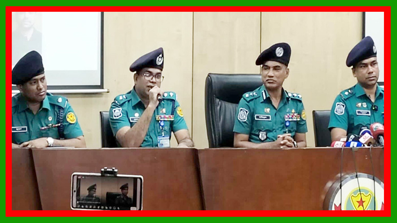 আ.লীগ নেতাদের ধরলে ৫ হাজার টাকা পুরস্কার, এমন ঘোষনার কথা জানেন না ডিএমপি