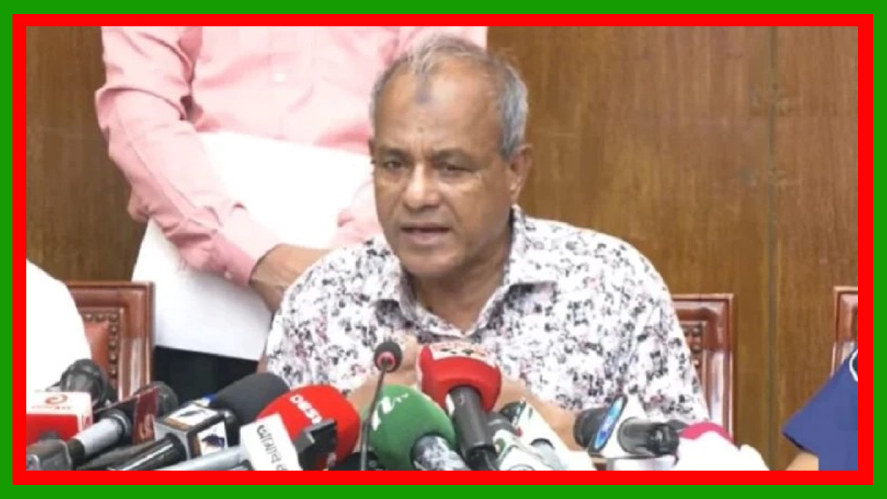 দুর্গাপূজাকে কেন্দ্র করে সামাজিক যোগাযোগ মাধ্যমে গুজব ছাড়ালে কঠোর আইনানুগ ব্যবস্থা গ্রহণ করা হবে : স্বরাষ্ট্র উপদেষ্টা
