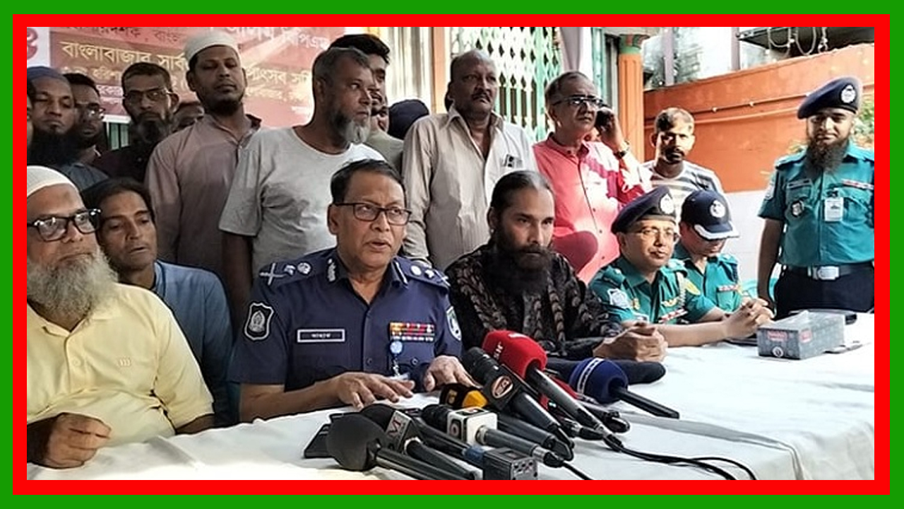 অত্যন্ত উৎসবমুখর পরিবেশের মাধ্যমে এবারের পূজার অনুষ্ঠান সম্পন্ন করতে পারব : আইজিপি