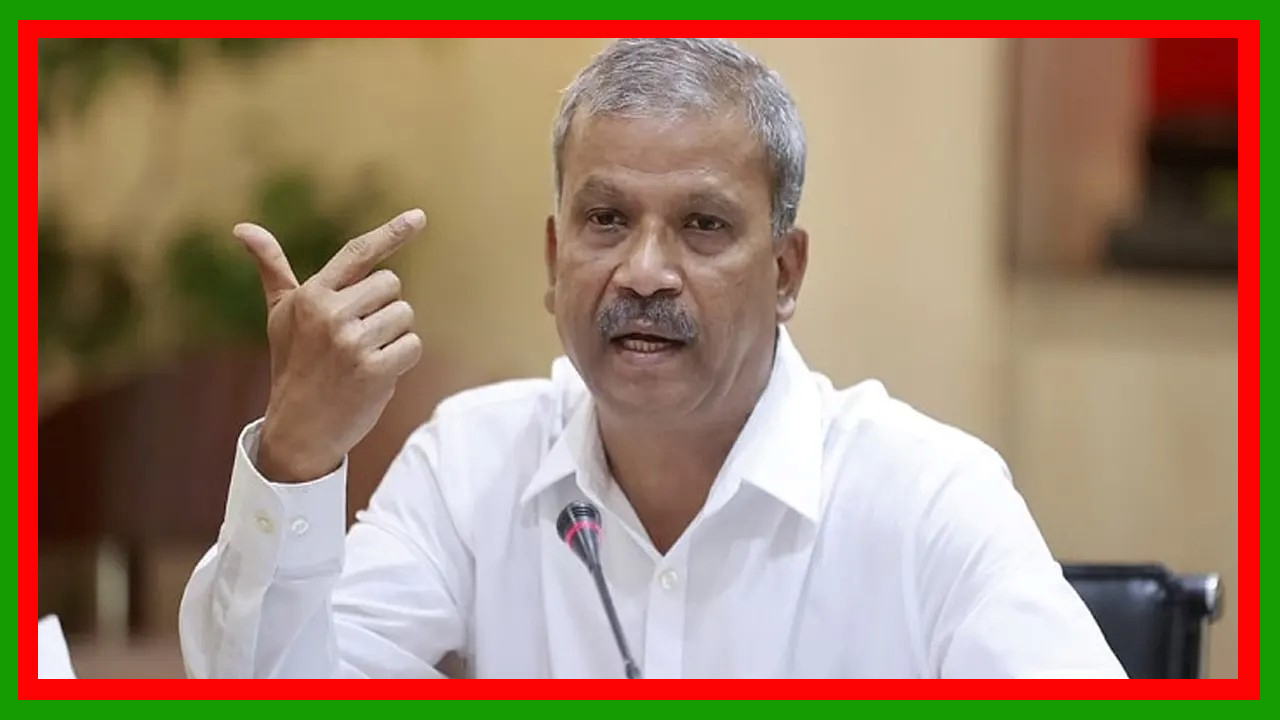 শেখ হাসিনা ও কামালের মৃত্যুদণ্ড রায়ের তাৎক্ষণিক প্রতিক্রিয়া : এই রায়ের মধ্য দিয়ে ন্যায়বিচার প্রতিষ্ঠা হবে : আইন উপদেষ্টা আসিফ নজরুল