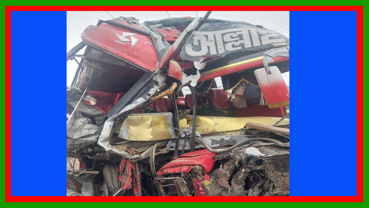 টাঙ্গাইলের ঘাটাইলে যাত্রীবাহী দুইবাসে মুখোমুখি সংঘর্ষ