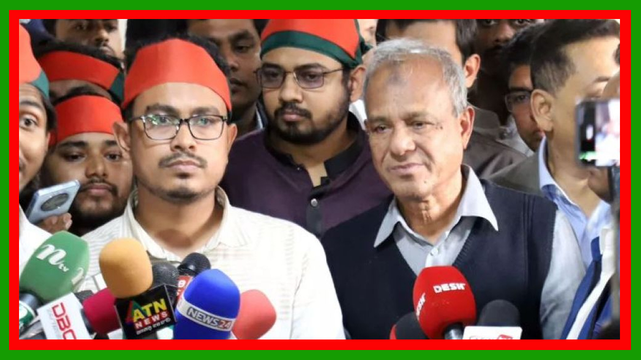 ডাকসু ভিপি স্বরাষ্ট্র উপদেষ্টাকে পাশে রেখেই তাকে পদত্যাগের আলটিমেটাম দিল