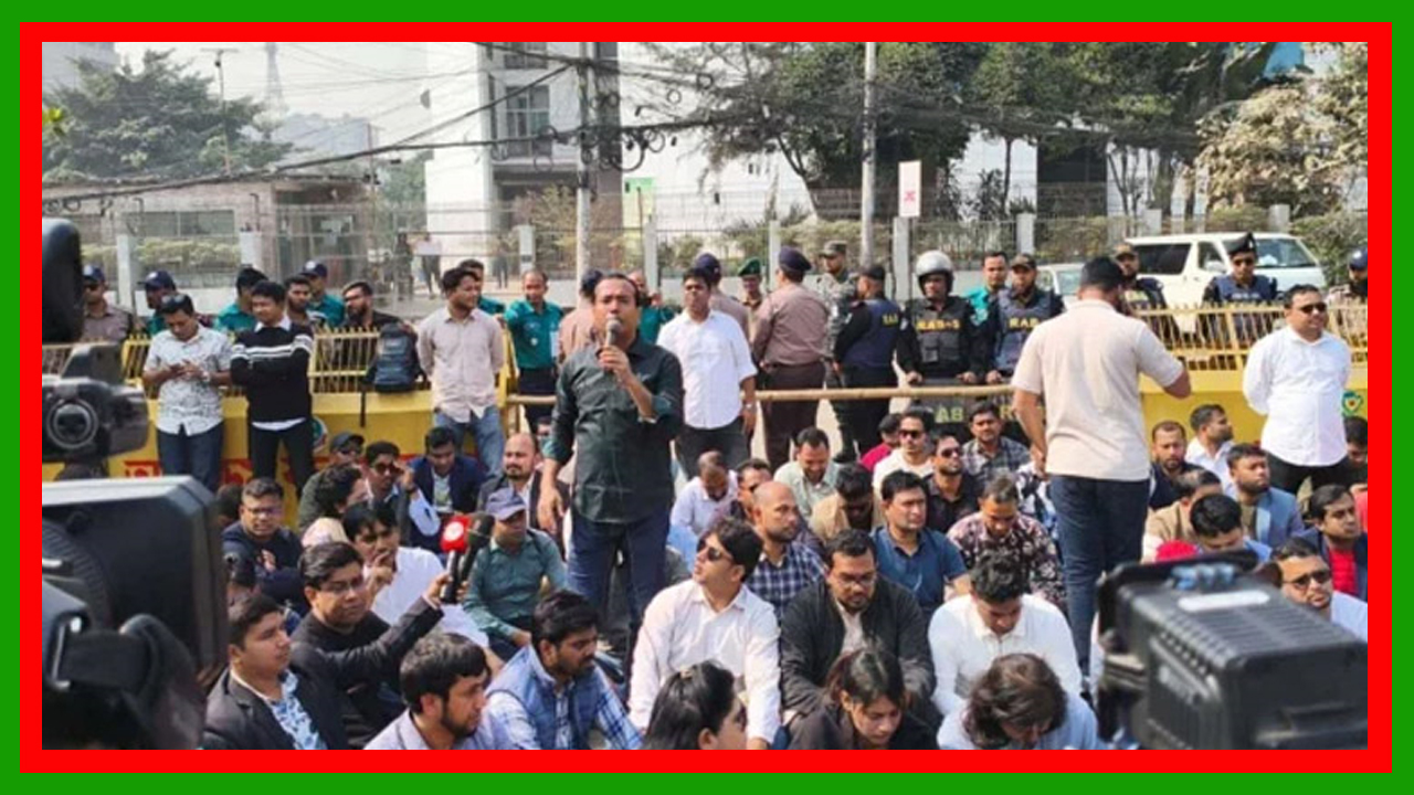 ইসি থেকে আশ্বস্ত হয়ে ছাত্রদল নির্বাচন কমিশনের সামনে থেকে সরে গেছে