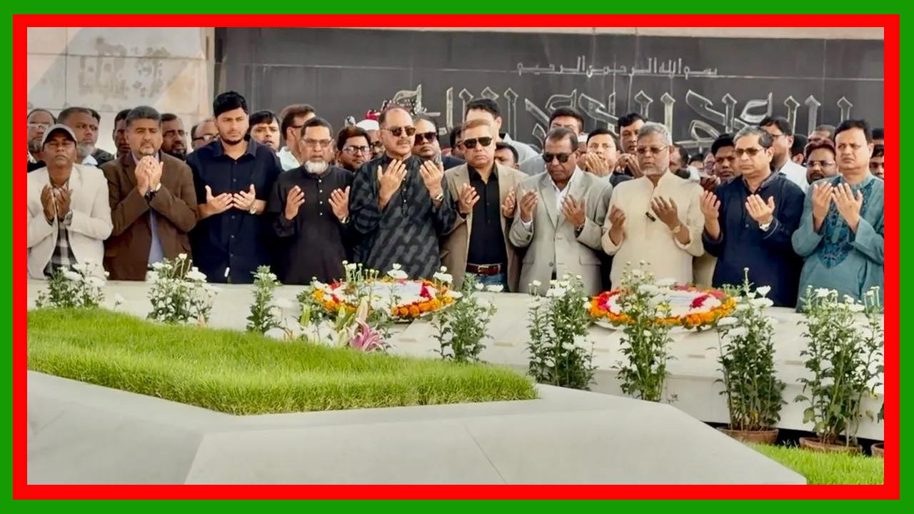 বগুড়া জেলা থেকে নবনির্বাচিত সংসদ সদস্যরা জিয়াউর রহমান ও খালেদা জিয়ার কবর জিয়ারত করলেন