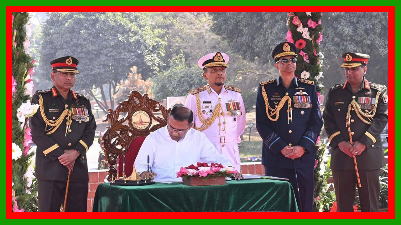 নবনির্বাচিত প্রধানমন্ত্রী তারেক রহমান স্মৃতিসৌধের পরিদর্শন বইয়ে যা লিখলেন স্বাক্ষর করেছেন