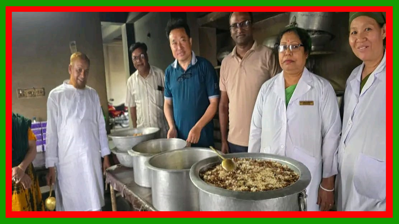 রাঙ্গামাটি জেনারেল হাসপাতালে রোগীদের মাঝে উন্নতমানের খাবার ও ঈদ শুভেচ্ছা বিনিময়