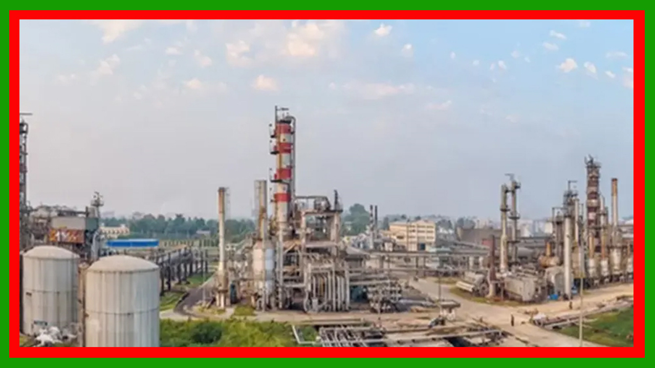 দেশের একমাত্র তেল শোধনাগার ইস্টার্ন রিফাইনারি পিএলসি লিমিটেড সাময়িকভাবে বন্ধ ঘোষণা করা হয়েছে