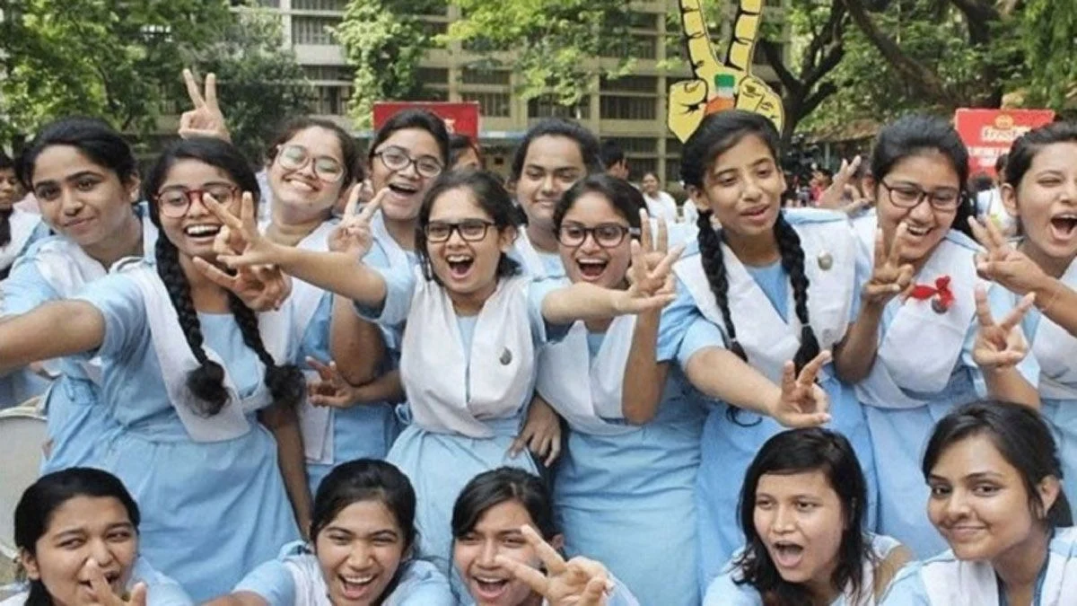 এইচএসসি ও সমমান পরীক্ষার ফল প্রকাশের তারিখ ঘোষণা